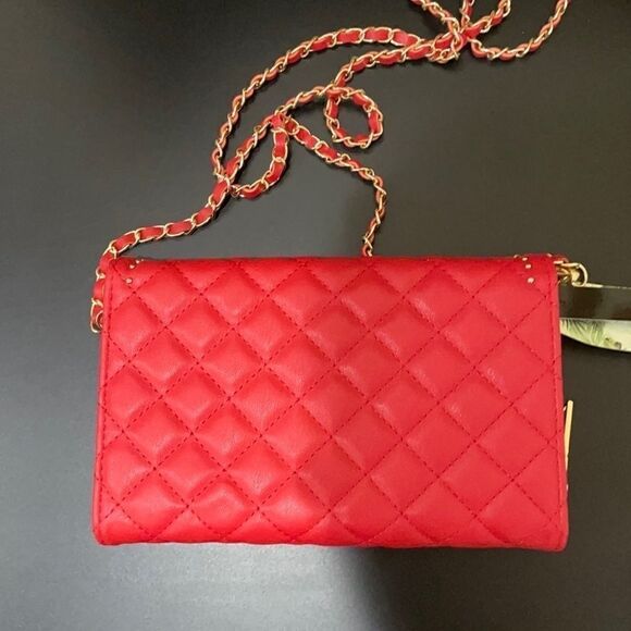 Badgley Mischka Quilted Handbag​​​​​​​​​​​​​​​​​​ - Picture 2 of 5